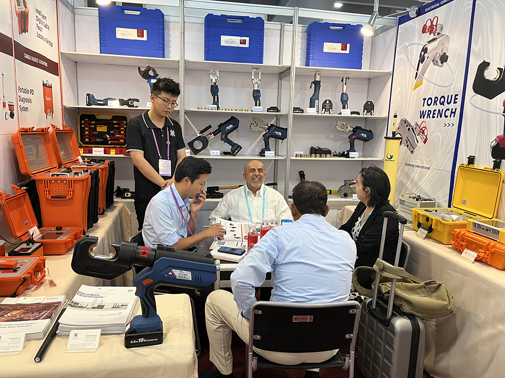 Step into the Canton of Xianheng International at the Canton Fair, where we connect with customers from every corner of the globe!